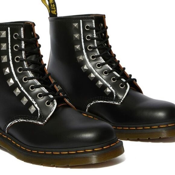 Dr. Martens 1460 Stud Lace-Up Studded Leather Boot, Size 8, Black/Silver,‎ NWT - Picture 2 of 15